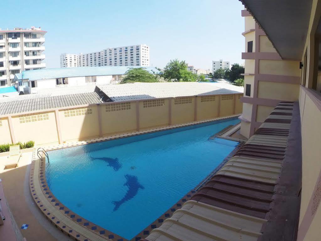 Oyo 523 Aa Pattaya Ville Kültér fotó